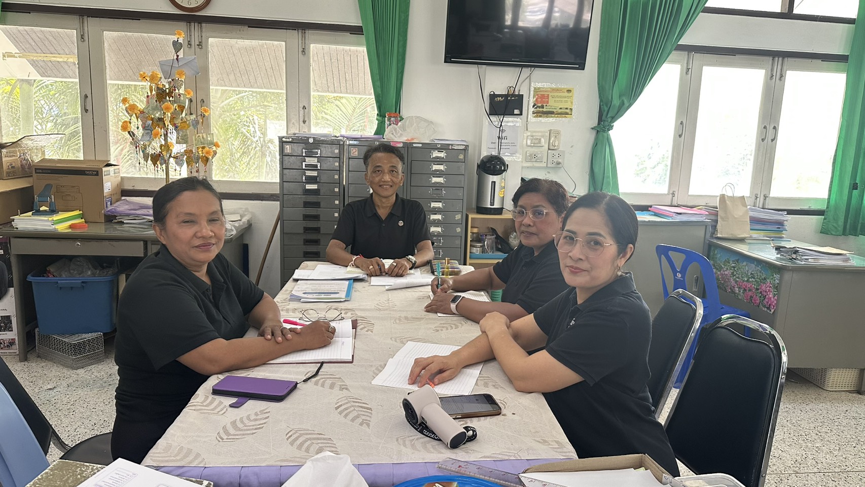 พช.นาโยง จ.ตรัง ประชุมเจ้าหน้าที่พัฒนาชุมชนประจำเดือน มีนาคม 2569