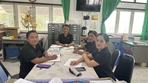 พช.นาโยง จ.ตรัง ประชุมเจ้าหน้าที่พัฒนาชุมชนประจำเดือน มีนาคม 2569