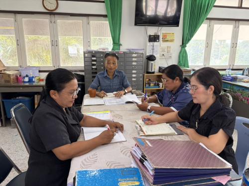 พช.นาโยง จ.ตรัง ประชุมเจ้าหน้าที่พัฒนาชุมชนขับเคลื่อนงานพัฒนาชุมชนเดือนกรกฎาคม 2569
